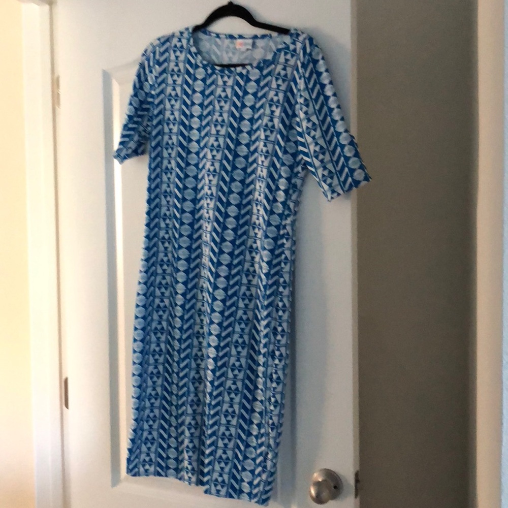 Lularoe julia dress, never worn, size medium